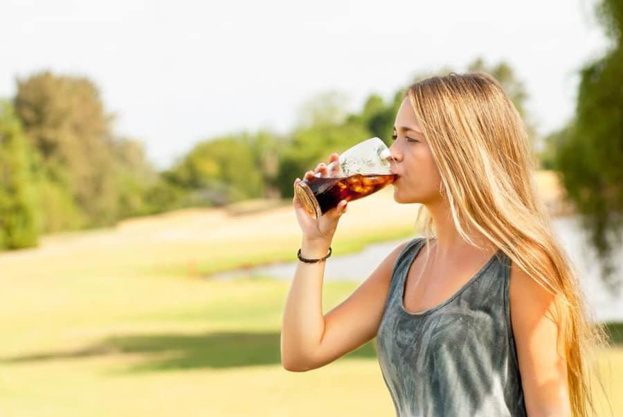 Beber refrescos después de hacer ejercicio podría dañar los riñones
